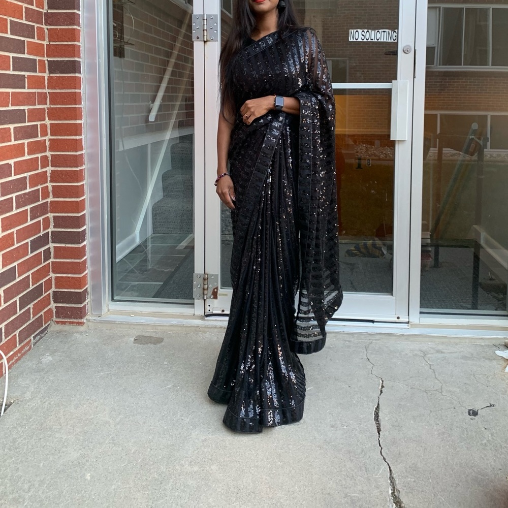 Indian/Pakistani beautiful designer sequins Saree